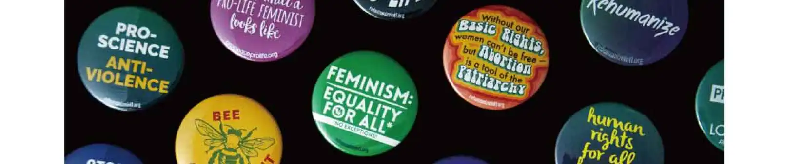 配置にこだわっている缶バッジ