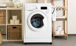 オリジナルデザインTシャツを洗濯している