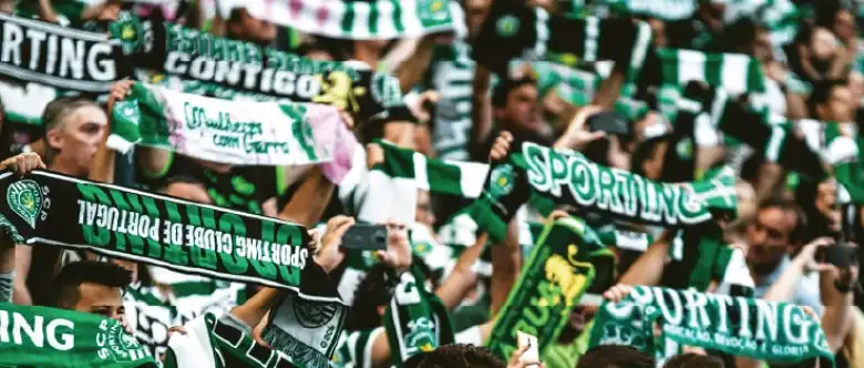 スポーツ観戦でも使えるオリジナルタオル