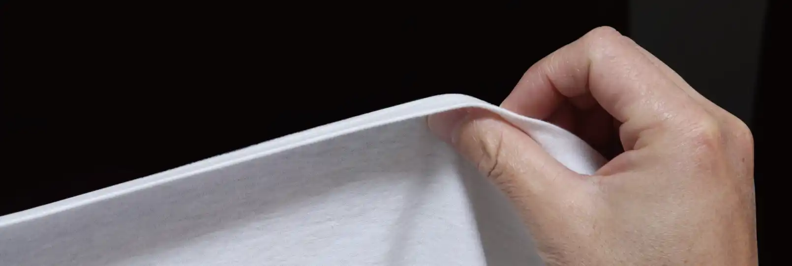 3.8オンスの厚みのTシャツ生地