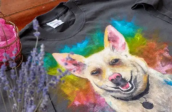 オリジナルデザインのTシャツ