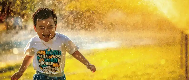 AirPriのオリジナルTシャツを着ている子供のイメージ